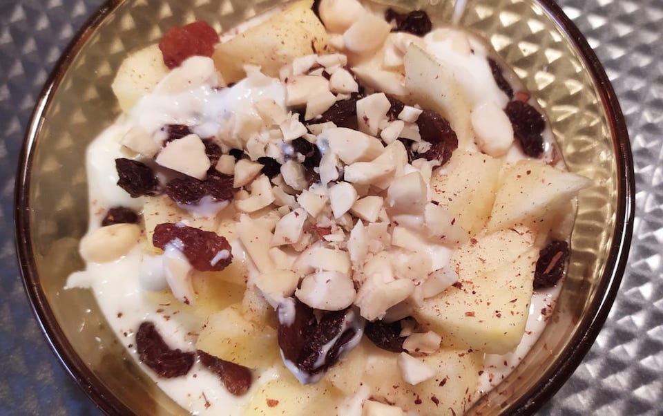 colazione yogurt farcito